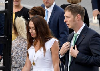 VIDEO/ Ulërima dhe të qara, publikohet videoja e dhunës mes Princ Lekës dhe Elia Zaharisë