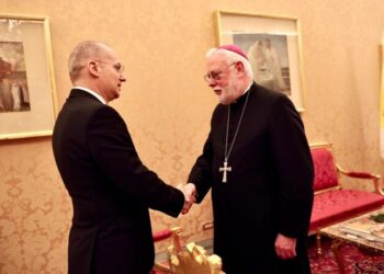 Vizita/ Ministri i Jashtëm në Vatikan, Hasani: Dialogu e vëllazëria fetare thelbësore për paqen, Shqipëria shembulli i përkryer