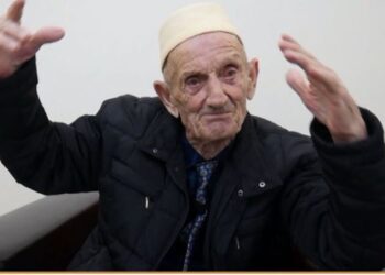 Valltari i “preferuar” i diktatorit/ Hysa: Enver Hoxha më duartrokiti gjatë në një nga festivalet