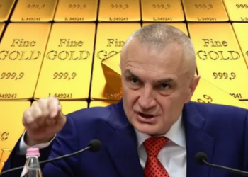 FOTO/ Qytetari akuzon Ilir Metën se ka vjedhur floririn në Krrabë, ja si i përgjigjet ish-presidenti: Sa rëndë…!