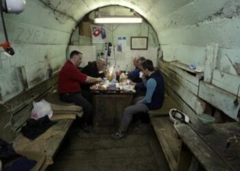 Minatorët në Kosovë agjërojnë 800 metra nën tokë në Trepçë