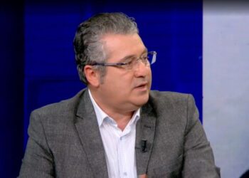 Santos ‘shuplakë’ Athinës/Minxhozi: BE e mbingopur me qëndrimet bllokuese të Greqisë