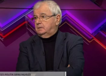 “Të çojë ushtrinë shteti, t’u thyejë hundët”/ Incidenti me Tavon në Himarë, Ngjela: Aty nuk ka minoritarë, janë lebër