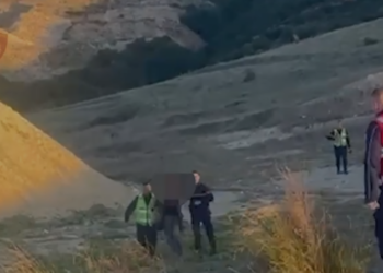 Emrat/ Plagosi me thikë 35-vjeçarin në Vlorë, arrestohet autori