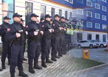 Policia, ligji i ri: Mbështetje psikologjike për policët! Eprorët, detyrë t’i marrin armën efektivit që shfaq probleme