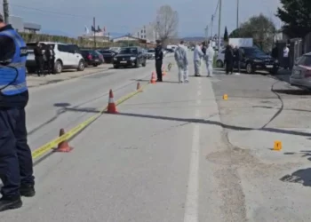 Emrat/ Të shtëna me armë zjarri në Durrës, plagoset një person: Ja si është gjendja e tij