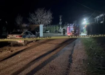 Dy të plagosur në Shkodër, ja kush ishte shënjestra. Policia: Gjendet një makinë e djegur, dyshohet e autorëve
