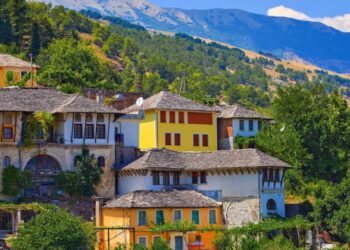 Revista franceze: Shqipëria, një eksperiencë unike pa qenë e nevojshme të shpenzoni shumë!
