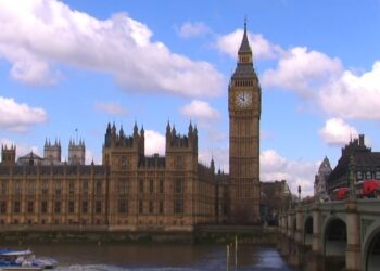 Statistikat, numri i azilkërkuesve në Angli ra me 80% në vitin 2023