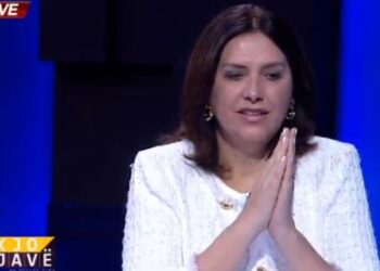 Kreu i Autoritetit të Dosjeve: Drita Çomo u skedua që 16 vjeç. Dosja e Martin Camajt, jo bashkëpunim me Sigurimin, por…!