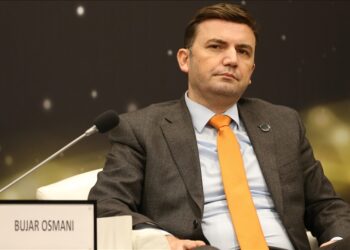 Osmani përballë Daçiç në Forumin Diplomatik të Antalias: Rusia do ta kthejë fokusin drejt Ballkanit pas luftës në Ukrainë