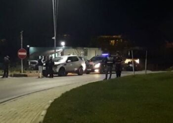 Çfarë po ndodh në Vlorë? Policia dhe FSHN “blindon” hyrjen e qytetit, në kërkim të …!