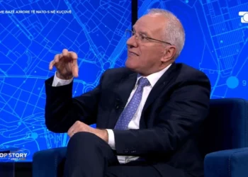 Xhaferraj për bazën e NATO-s: Qeveria ka ngelur në mendësinë e Traktatit të Varshavës. E ftuan opozitën dhe i lanë pa karrige