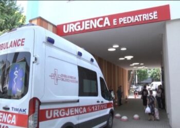 Rikthehen infektimet nga virusi “Koksaki” – Raste të shtuara të fëmijëve të sëmurë në QSUT