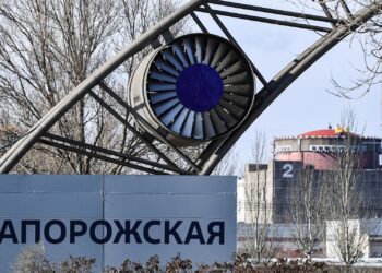 Sulmet në termocentralin bërthamor të Zaporozhye/Borrell paralajmëron “katastrofë të mundshme bërthamore” në Rusi