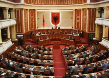 Pakti i PS me Rithemelimin në Kuvend/Grupi i dialogut ka në dorë 14 nisma ligjore që kërkojnë shumicë të cilësuar