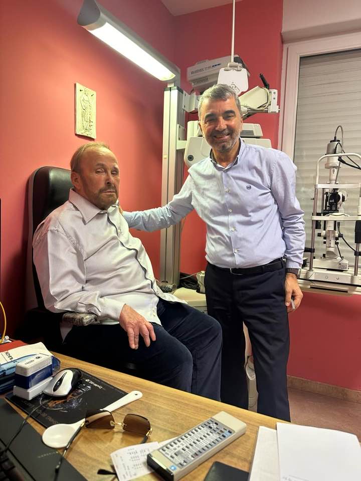 FOTO/Ish-kryeministri Fatos Nano shfaqet për herë të parë në publik pas problemeve të rënda shëndetësore