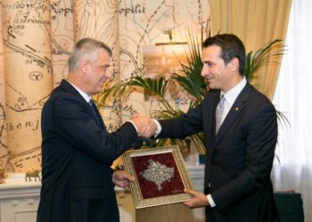 Veliaj në 56-vjetorin e lindjes së ish-Presidentit Hashim Thaçi: Luftëtar i lirisë së Kosovës 