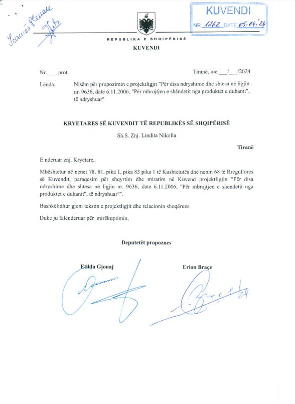 Nga gjobat deri në 8 vite burg/Ashpërsohen masat ndëshkuese për ata që u shesin ose ofrojnë duhan të miturve