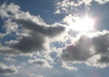Dita e sotme me vranësira dhe reshje shiu, ulen temperaturat