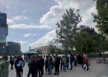 VIDEO/ “Qendra e Tiranës që po transformohet befasueshëm”, Rama: Çdo ditë me mijëra turistë