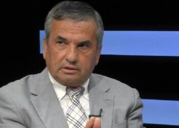 “2 Prilli” / “Ti ke qenë në burg atëherë” plas sherri mes Dervishi dhe Beqirit: Ti je me mendjen e Saliut dhe të Ilirit