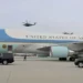 Gazetarët “kanë dorë”, personeli i Biden: Mos vidhni më nga avioni presidencial!