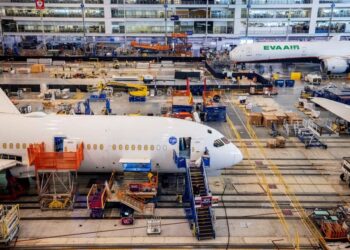 Boeing sërish në telashe, ish-inxhinieri ngre akuza: Avionët Dreamliner 777 dhe 787, të pasigurt