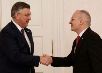 Hasani takohet me kryeministrin kroat: I shpreha mirënjohjen për marrëdhëniet e shkëlqyera mes dy vendeve