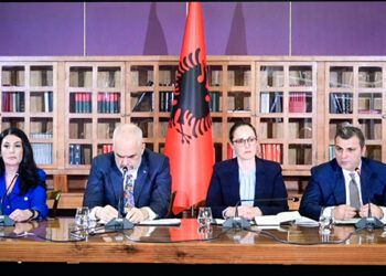 “Qëndrimet gjeopolitike të Shqipërisë sollën sulme kibernetike ndaj bankave”