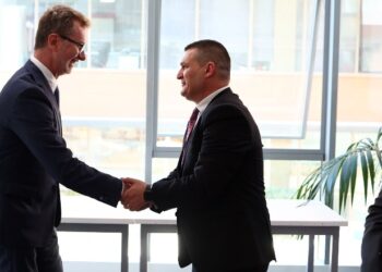 Ambasadori i BE takon Dumanin: SPAK, një lojtar kyç në përparimin e Shqipërisë drejt Bashkimit Evropian. Mbështetje të plotë…!