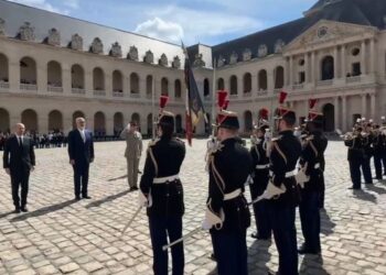 Ku ndryshojnë vizita e Ramës me atë të Vuçiç në Paris