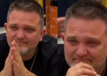 VIDEO/ “Më ke bërë xheloz…”, Juli përlotet nga mesazhi i ardhur në “Big Love” nga i vëllai