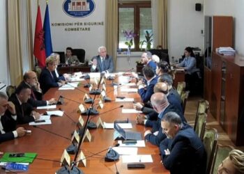 “Ai burri do ua fusë gozhdën e trarit”, Salianji sherr me Naçon: Mos u sill si kryetar kooperative. Mund t’ju ngulet dhe juve