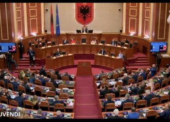 ‘Amnistia’/ U votuan amendamentet e Bardhit, u rrëzuan të Alibeajt! PD e Bashës u largua nga seanca