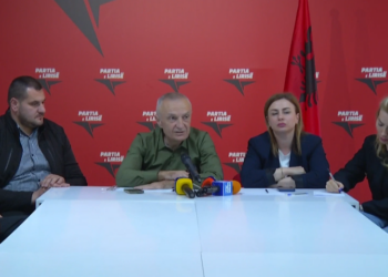 “Duhet luftuar nëse duan të vijnë në pushtet”, Meta thumbon sërish Kryemadhin: Mos u viktimizo, me nepotizëm nuk flasim për…!