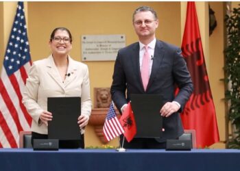 SHBA, 97 milionë dollarë për Shqipërinë: Deri në 2030 afati i financimit të marrëveshjes për shtetin e së drejtës