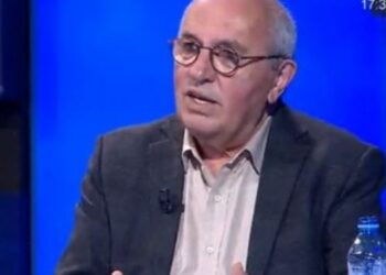 Mustafaj: Meta ra pre e emocioneve me SPAK, s’ka fuqi ta çmontojë. Reagimi i ambasadave, i ekzagjeruar. Kryemadhi s’largohet nga politika