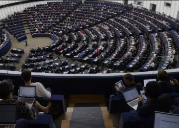 Ndikimi rus/ Parlamenti Europian hetim për Instagram dhe Facebook, do verifikojë reklamat politike