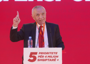 “Kam bërë shkollën e Ramizit, Fatosit dhe Saliut”, Meta: Djegia e mandateve na çoi gjysmën e partisë në emigracion