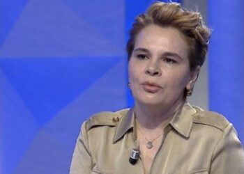 Moderatori habitet me Kryemadhin: Meta ju akuzon se jeni peng i SPAK-ut, kurse ju thoni Meta është peng i Veliajt