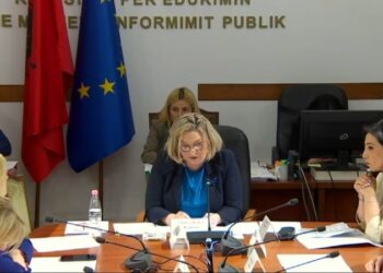 Dokumentari i RAI 3 përplas deputetet demokrate, Açka: Unë s’përgjoj Spiropalin se çfarë bën e çfarë thotë