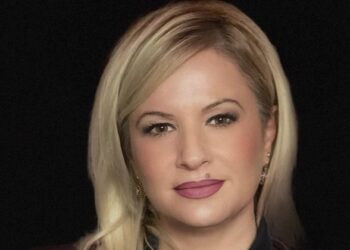 I dha firmën Rithemelimit kundër Olta Xhaçkës, deputetja e Bashës sqaron votën e saj në Kuvend