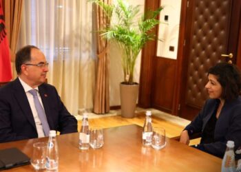 Begaj takon të dërguarën e DASH në Afganistan: Shqipëria nuk ofron vetëm strehë, por edhe mundësi për…