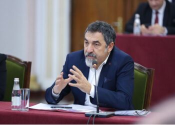 Seancat plenare të kësaj jave, zbulohen porositë e Çuçit për grupin parlamentar të PS