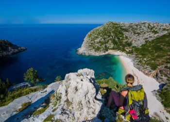 Sa shpenzon mesatarisht një turist në Shqipëri?