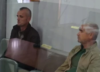 Fshehin vendndodhjen e nipit 3-vjeçar me gjyshen e tij, lihen në burg gjyshi dhe kunati! Avokatja: Kemi të bëjmë me një të mitur…!