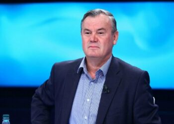 Emrat/ Nikoll Lesi: Ja kush përflitet si kandidati i opozitës për kryeministër. Bardhi nuk pranohet nga Meta