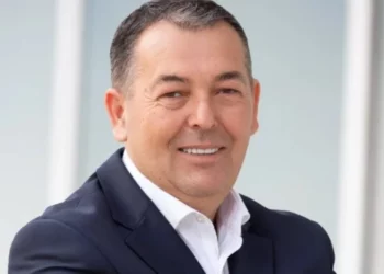 Tjetërsimi i 7500 m2 tokë në Bërxullë: Lihet në qeli ish-kryekomunari bashkë me dy të tjerë, ndryshon masa për njërin nga të arrestuarit