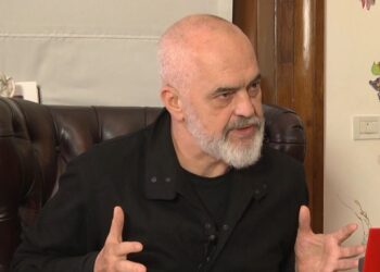 Rama kujton fushatën e vitit 2000: Kur hyra në politikë e pranova se jam i çmendur. Ju thosha se ju duhet një njeri anormal